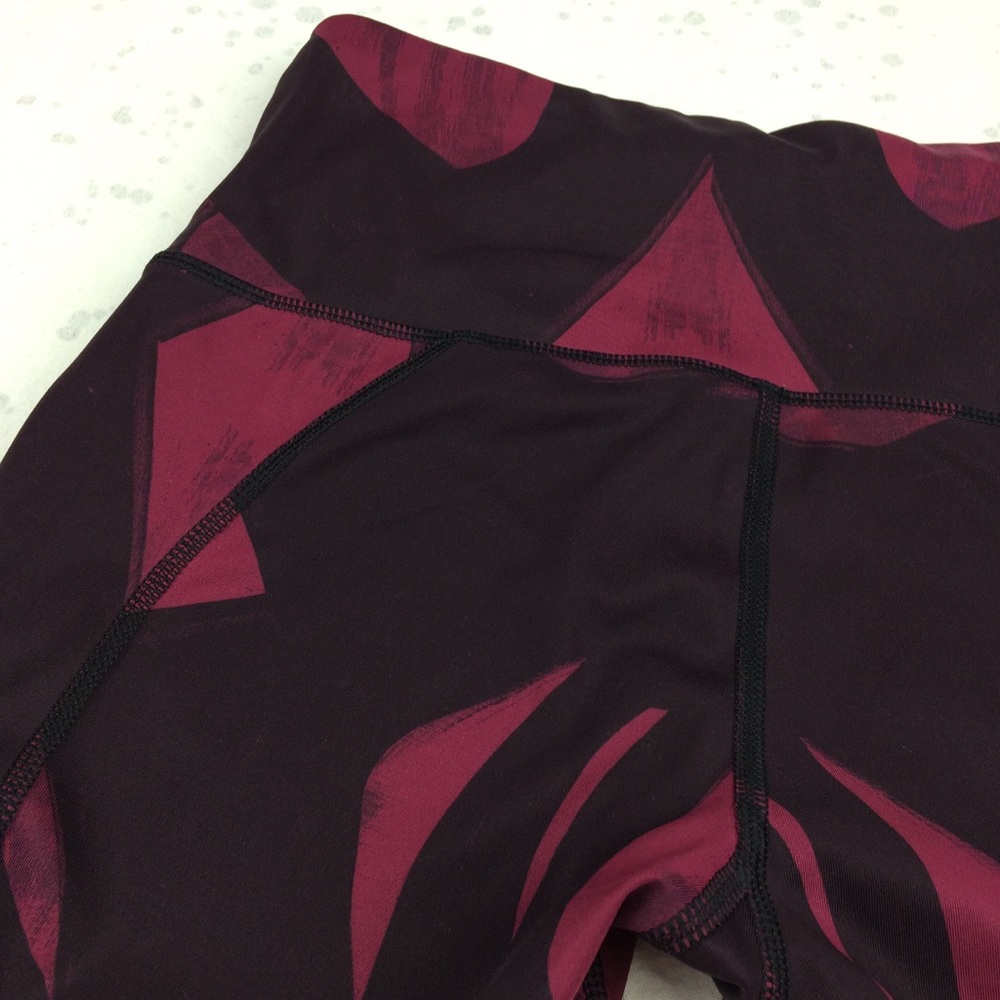Lululemon All Sport Crop Back Spin Stroke 4 - Picture 7 of 7
